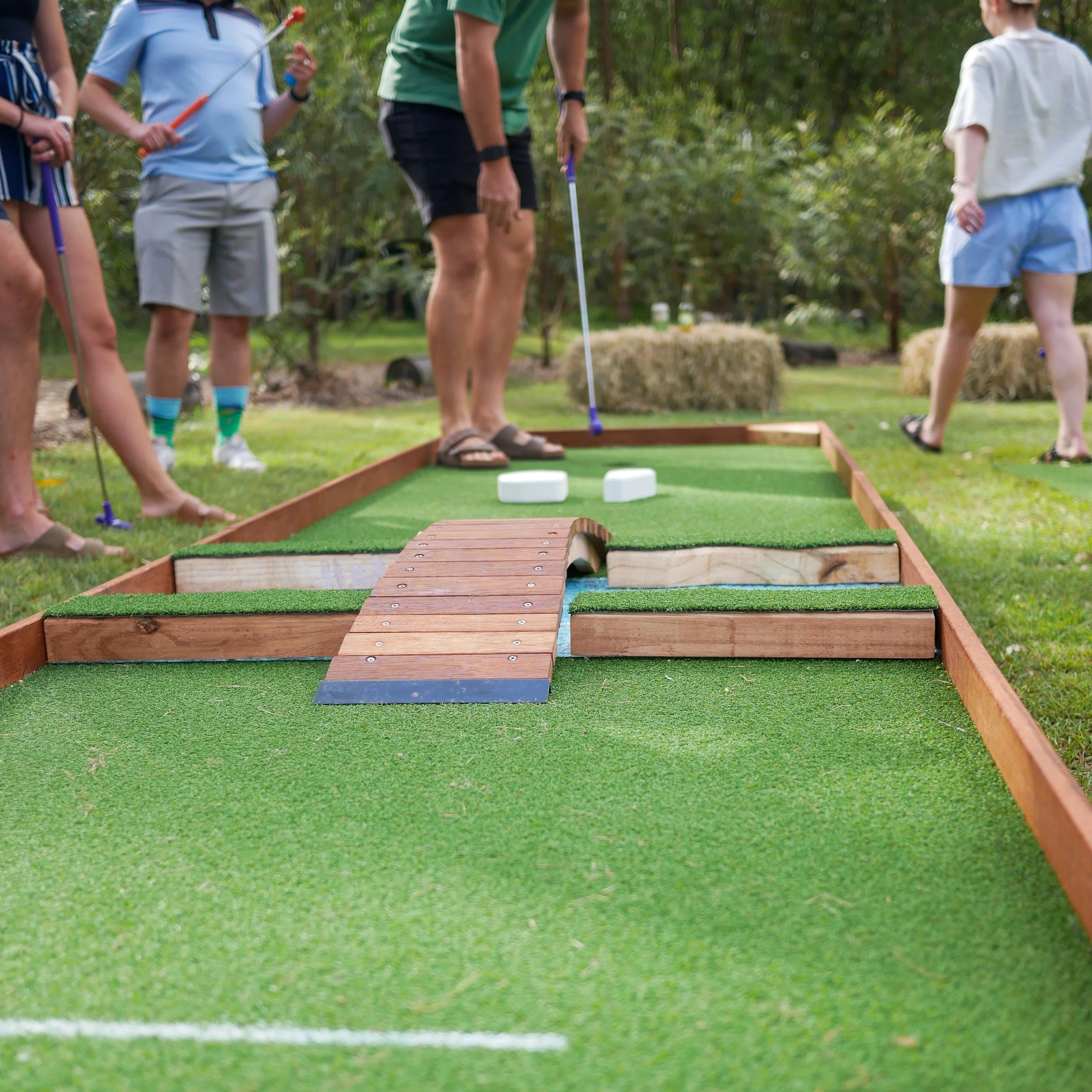 Say Goodbye to Boring Cocktail Hours: 3 Must-See Ideas for Pre-Reception Entertainment